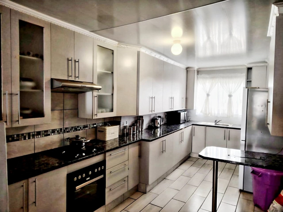 3 Bedroom Property for Sale in Amalinda Eastern Cape